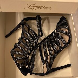 Brand new Vince Camuto heels size 7